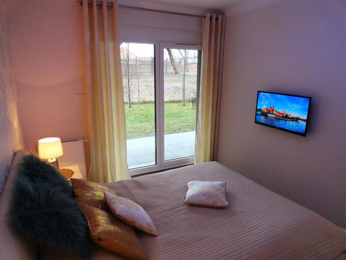 Na Grobli 014 Apartment Wroclaw Bagian luar foto