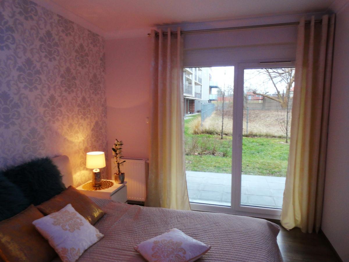 Na Grobli 014 Apartment Wroclaw Bagian luar foto